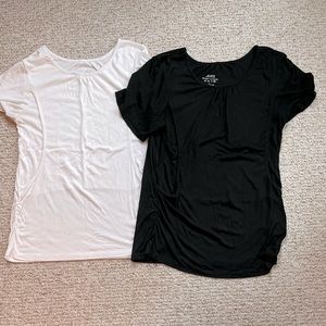 2 pack large nursing tops